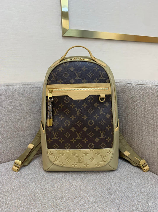 LOUIS VUITTON Outdoor bag