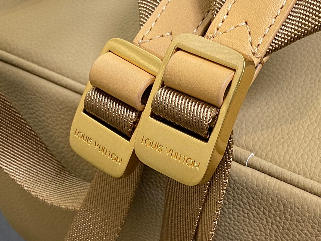 LOUIS VUITTON Outdoor bag