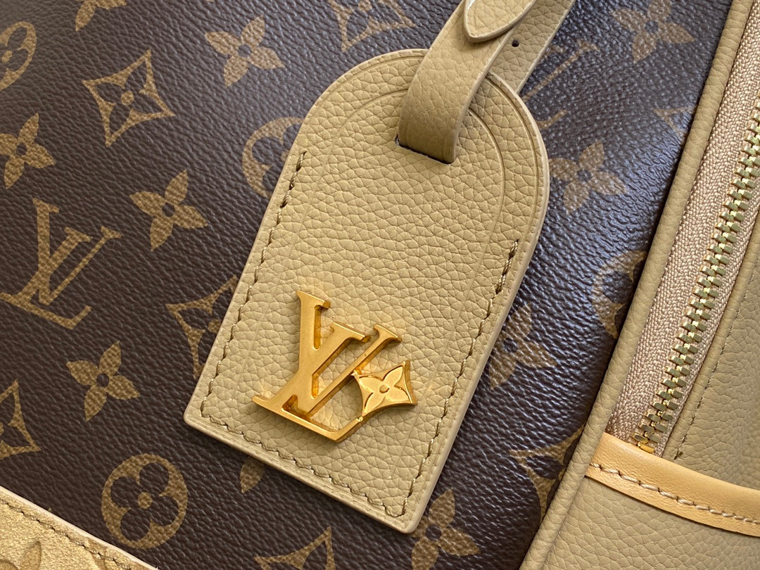 LOUIS VUITTON Outdoor bag