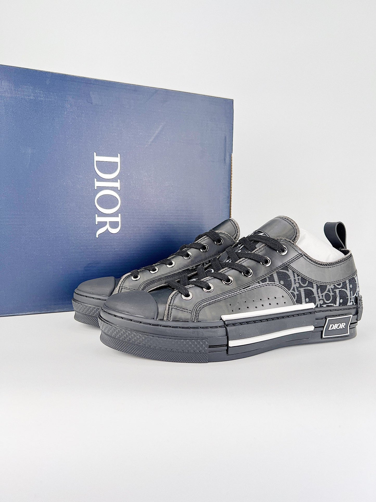 DIOR B23 Oblique High Top Sneakers