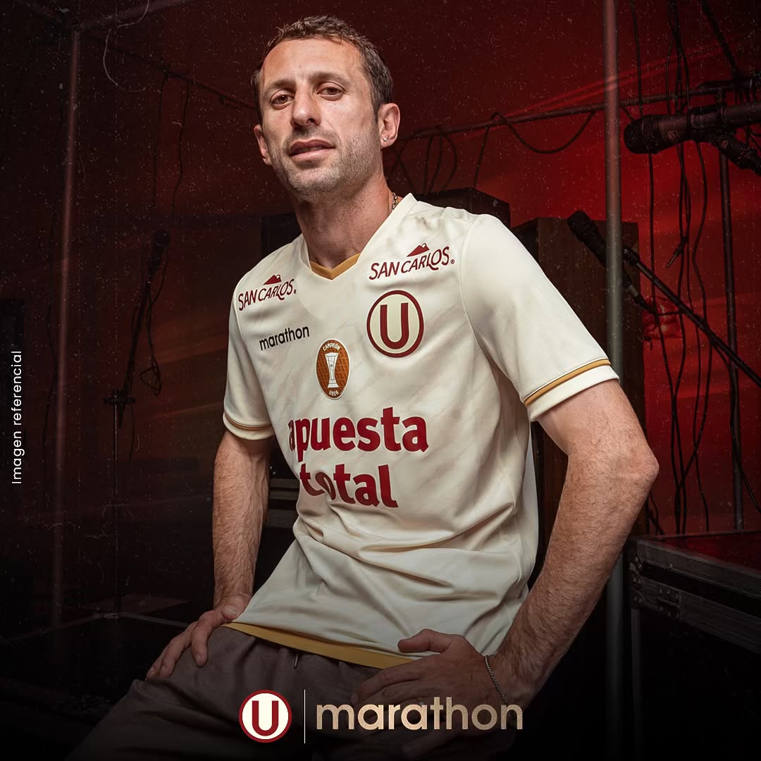 Camiseta local Universitario 2025