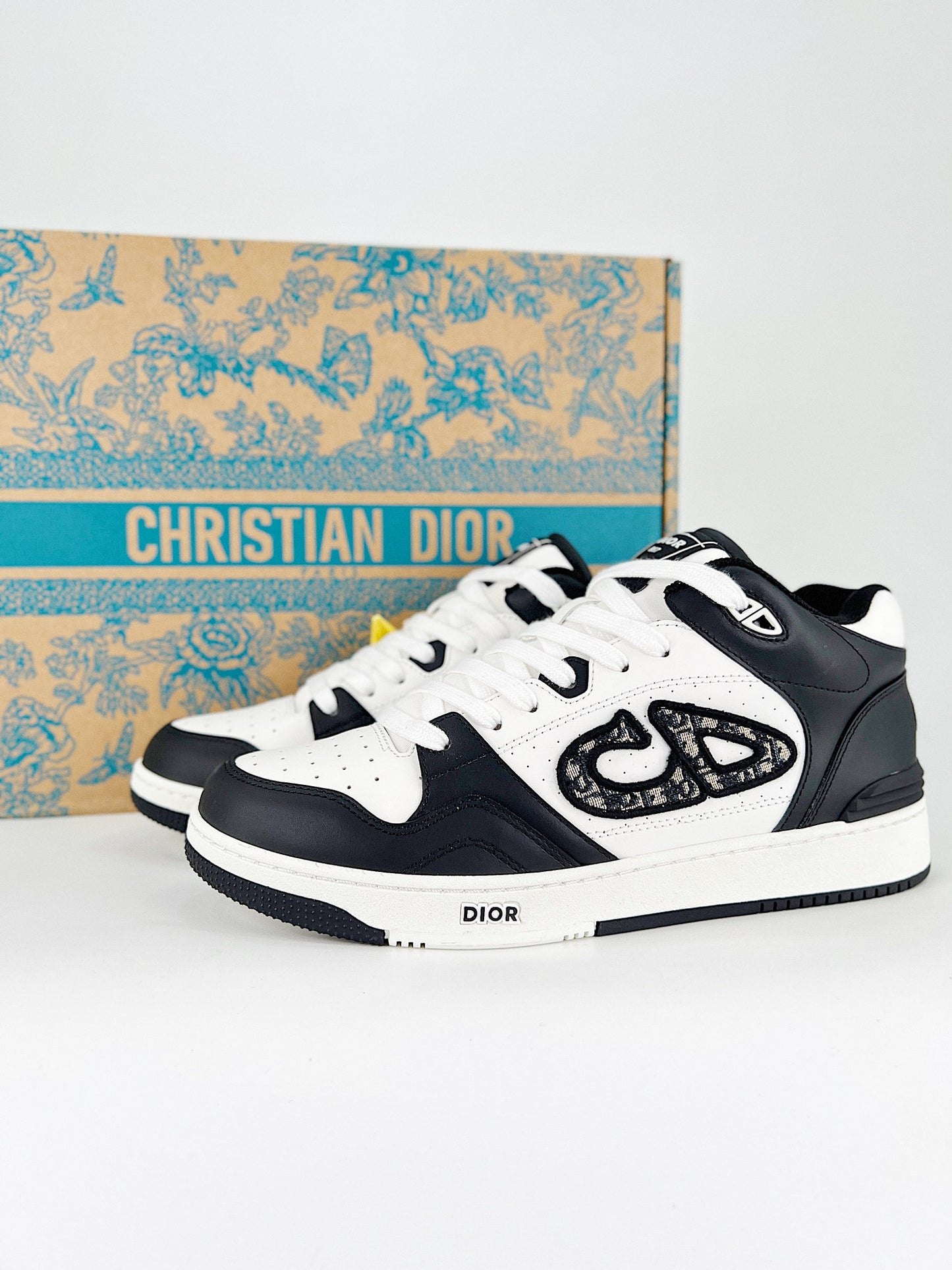 DIOR B23 Oblique High Top Sneakers